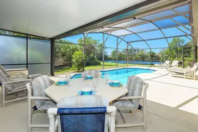 Image de Executive 3 bedroom villa overlooking small lake, close to Disney