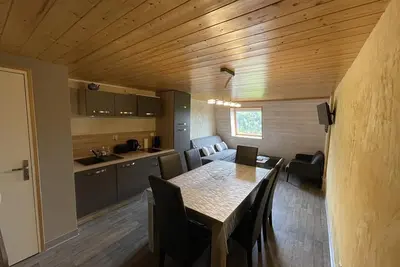 Image de Appartement Saint-Jacques-des-Blats, 3 pièces, 8 personnes