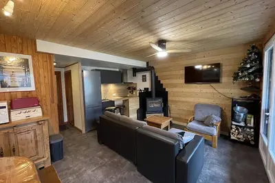 Image de Chalet T4 ensoleillé avec jardin, proche commerces & pistes, navette gratuite, équipement complet