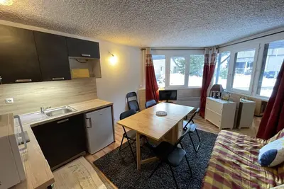 Image de Charmant Studio Rénové au Pied des Pistes avec Casier à Skis