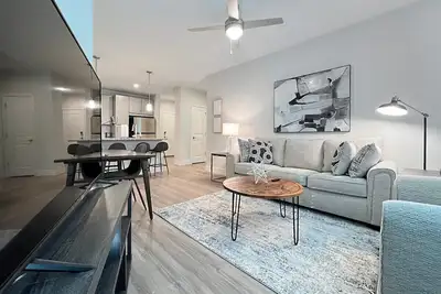 Image de Luxury Living Near Moffitt & Usf, Pool Views!