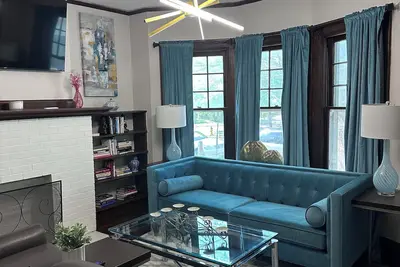 Image de Serenity 3-bed marble bath historic district of Dayton 5min downtown 5min U. D