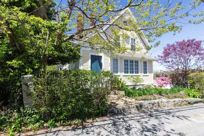 Image de Plum Cove Beach Paradise. Overlook Plum Cove from your kitchen n only steps away