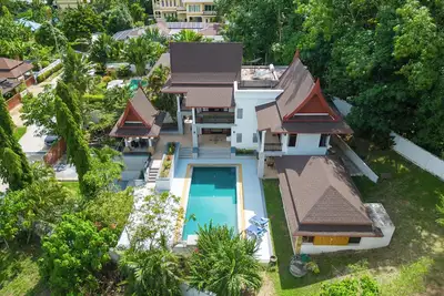 Image de Villa Aurora Estate 4 bedrooms with pool in Kamala Phuket near the beach