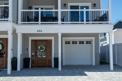 Image de Beautiful 5-bedroom townhome in Wildwood Bay Side