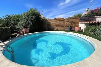 Image de Piscine Cosy, 3 chambres, 3 SdB, havre de paix Ă 10 mn des plages.