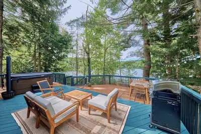 Image de Relaxing Lakeview Cottage in Smallwood