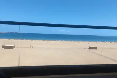 Image de Appartement frond de mer, avec espace jeux et de sports a proximité