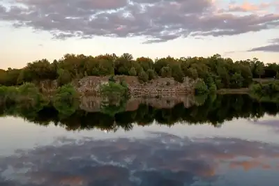 Image de Monthly Rv Space Rental - Electricity included - Secluded Spots Available