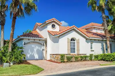 Image de Shady Palms Villa - 3 Bedroom Luxury Villa with West Facing Pool