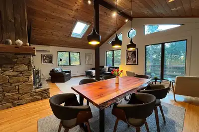 Image de Sophisticated and secluded Lenox Mt retreat minutes from Tanglewood. New listing