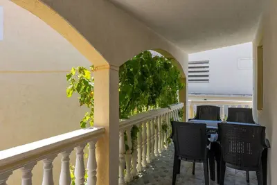 Image de Appartements Tusla (11332-A3) - Vir - île de Vir