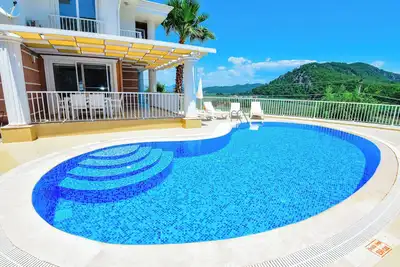 Image de Beautiful Detached Villa With Private Pool And Stunning Views, Walkable to Town.