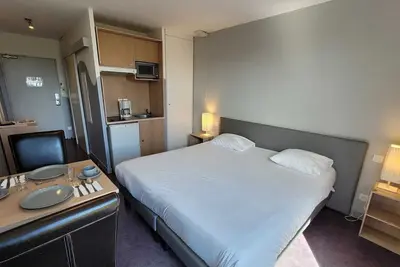 Image de Appartement double à 100 mètres des plages