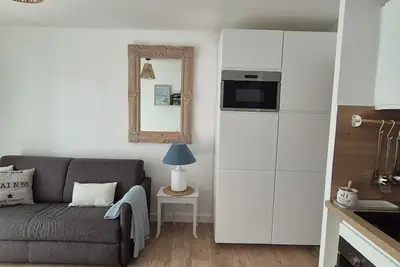 Image de Appartement cosy et chaleureux Ă 100m de la plage, au centre de St Marc sur mer!