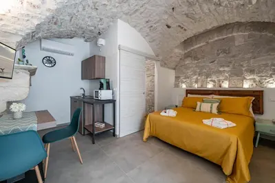 Image de Gattoni Room by Rentbeat