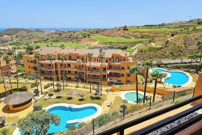 Image de 5 communal pools & great views @ Calanova Sea Golf