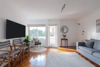 Image de Beachside Clovelly Living w Parking 50m to Beach