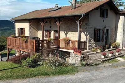 Image de Maison de montagne avec Spa, cheminée et activités proche voisins