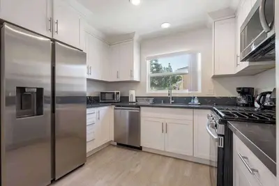 Image de ŕ§ŽŕSerene Home in Central Burbankŕ§Žŕ