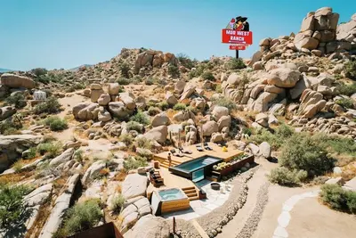 Image de Mod West Ranch: Breathtaking Boulder Playground