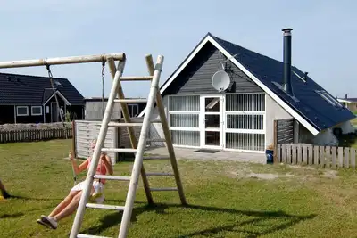 Image de Maison de vacances pour 6 a Harboøre-By Traum