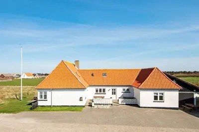 Image de Maison de vacances pour 17 a Harboøre-By Traum