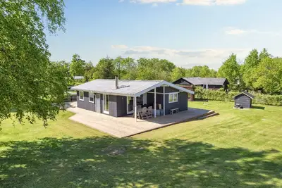 Image de Maison de vacances pour 6 a Roslev-By Traum