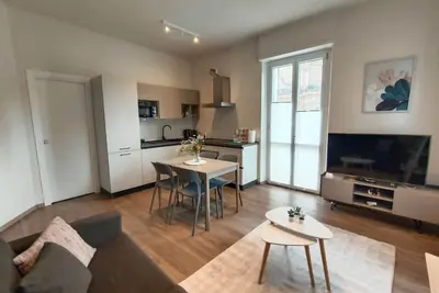 Image de New vacation apartment in the center of Bra / Casa Nina