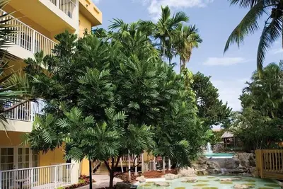 Image de 1br Deluxe Condo Fun at the Beach!