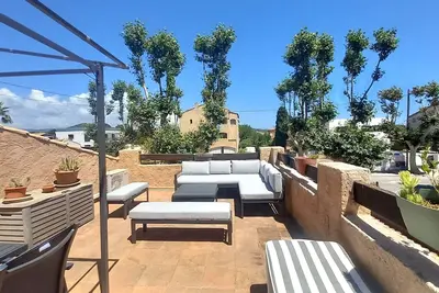 Image de Agréable T2 Climatisé Belle terrasse cosy de 25m²
