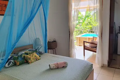 Image de les ti kaz a papé gîte sunny avec sa petite piscine privée, proche plage Leroux