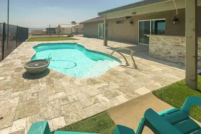 Image de Charming 3br Lake Havasu Home with Pool, Rv Parking & Stunning Lake Views!