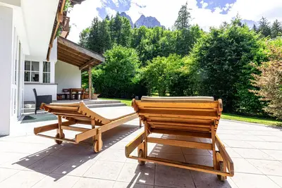 Image de Chalet in the Bavarian Alps cozy and rustic accommodation on 3 floors