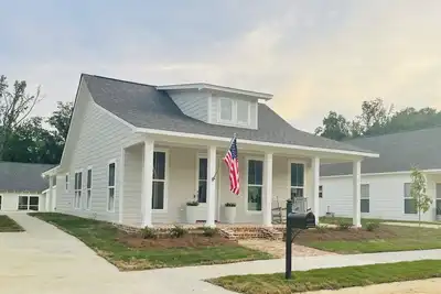 Image de Brand New Gameday House in Starkville! 3-Bedrooms/2 Ba, 2-miles to campus!