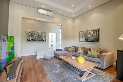 Image de Bayhill Terrace 17 by Ctha