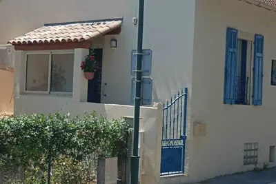 Image de Lavandou  maison  Duplex, 400 mètres des plages. Ideal pour Familles de 2 a 8 p