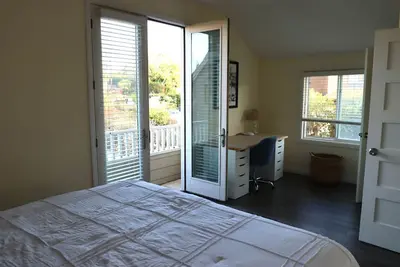 Image de Delightful Treehouse Bungalow with WiFi in Leucadia