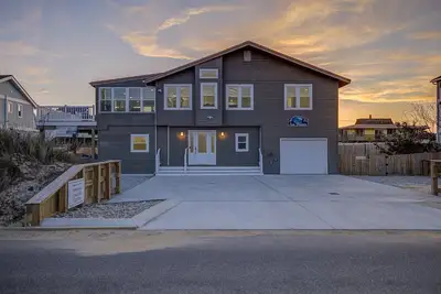 Image de Sea Dream- 8 bd, 9 bath, sleeps 24 Pool- Sandbridge
