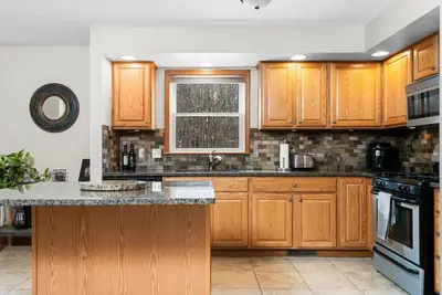 Image de Spacious Williamsburg Oasis