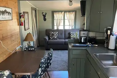 Image de Family friendly cabin close to playground. Amazing swimming beach