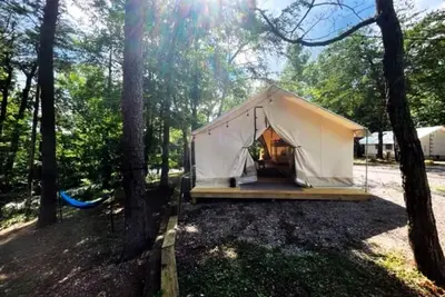 Image de Luxury Spacious Glamping, Cheaha State Park, Firepit, Pet Friendly, Swim