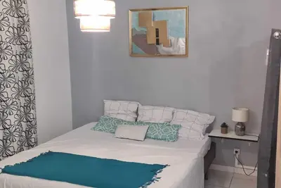 Image de Appartement entièrement meublé et climatisé. (à 5 min de l'aéroport)