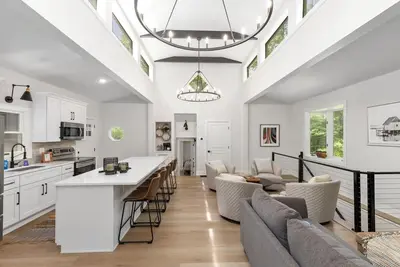 Image de Modern 30acre Woodland Retreat - Hot Tub/King Bed/Walking Trails