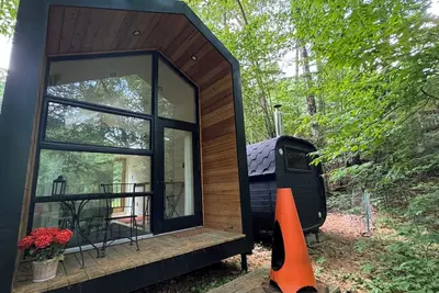 Image de Wellness Getaway with a Personal Sauna, and Private River Beach!