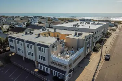 Image de Adorable Oceanview condo steps to Stone Harbor Beaches