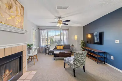 Image de Athens Stay near Uga, Pool + Gym & Bear Hollow Zoo, Sleeps 8.