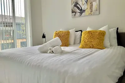 Image de A modern 3bed House nr Central Birmingham|Free Parking