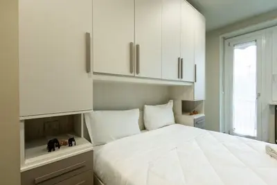 Image de Metro Italia61, Canelli House