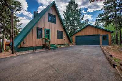 Image de A-Frame Above the Clouds w/Rare Views on 1. 5 acres